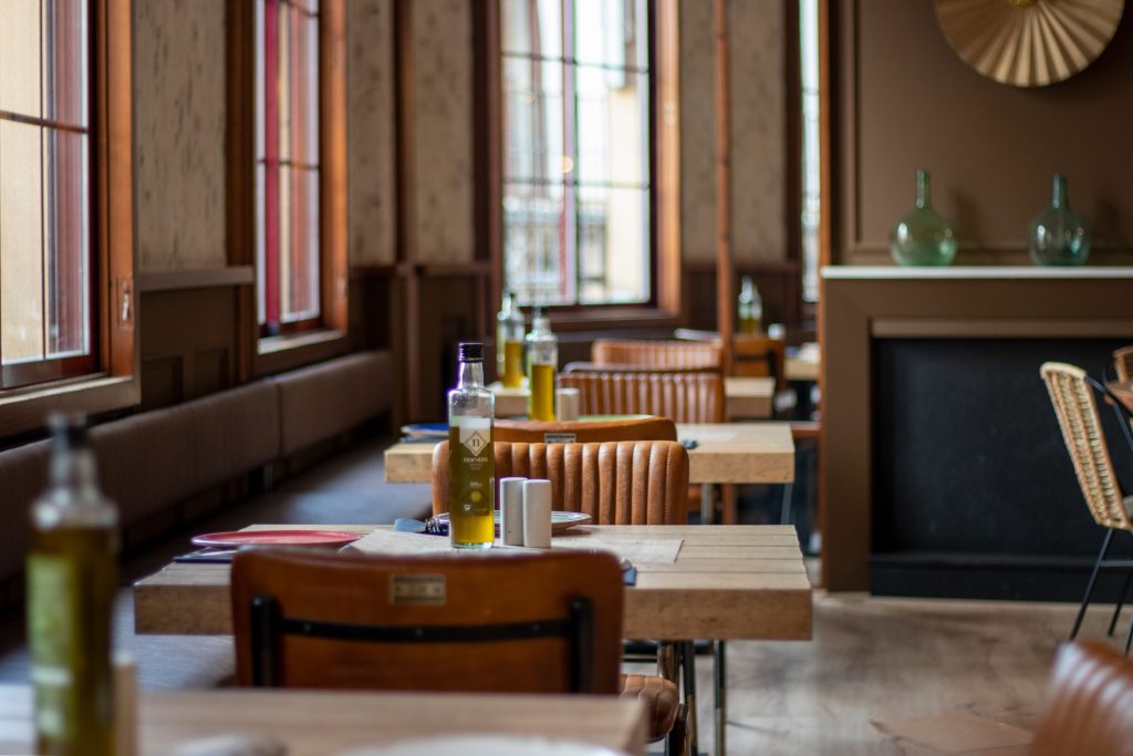 Gemütliches Restaurant-Ambiente im UTSAV Indian Dining in Langenfeld
